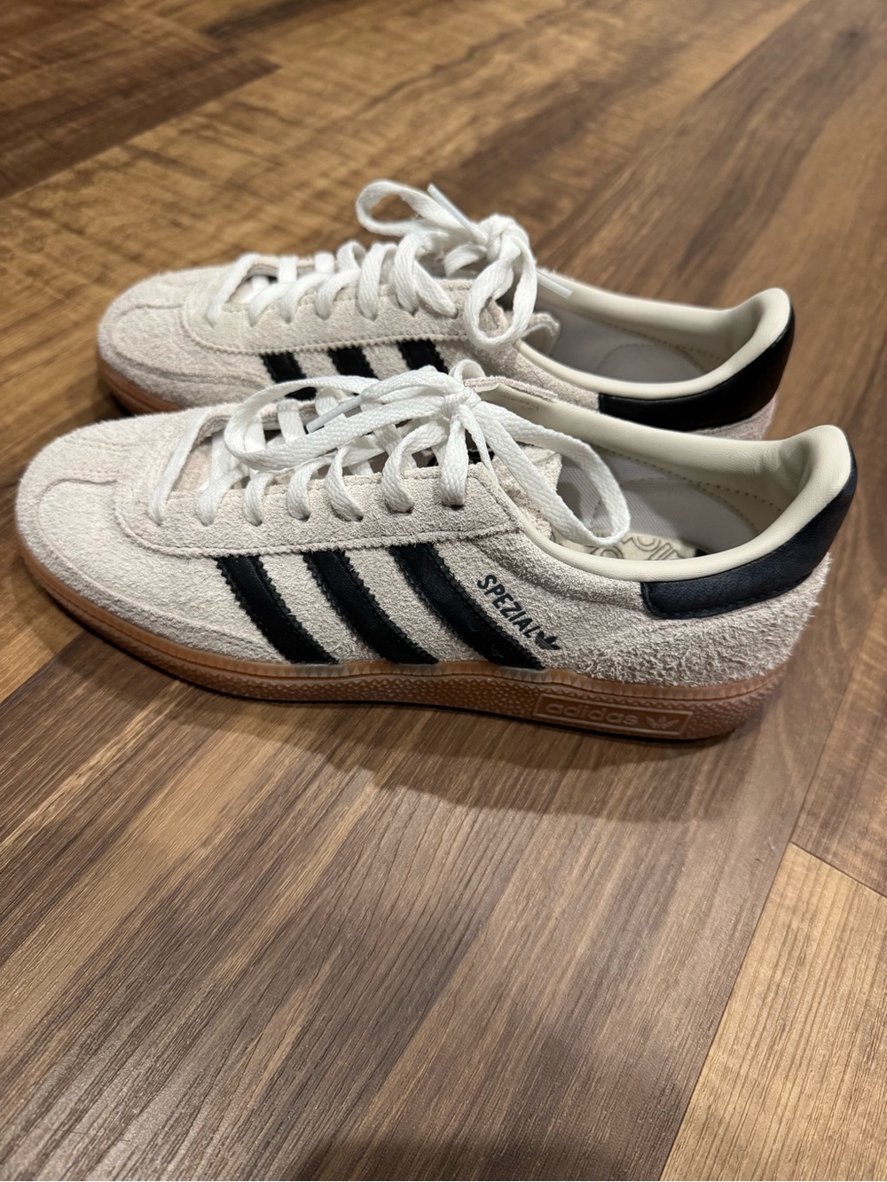 Women’s adidas spezial